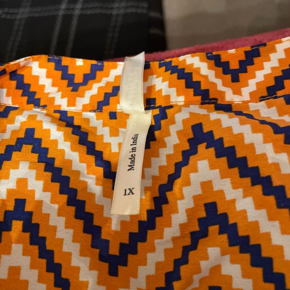 Live 4 Truth Sz 1x orange blue white chevron pattern top high low 3/4 sleeve - Picture 13 of 14